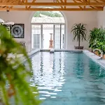 Secret D'uzes - Le Duche - Piscine Chauffee Et Jacuzzi
