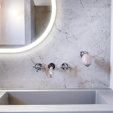 Secret D'uzes - Le Duche - Piscine Chauffee Et Jacuzzi Aparthotel *