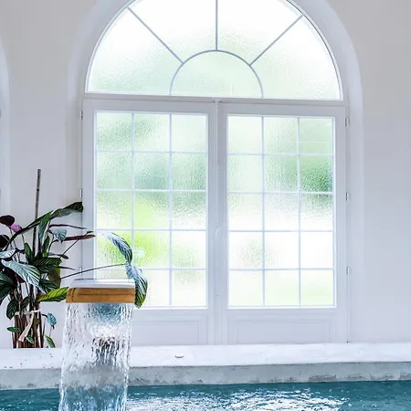Secret D'uzes - Le Duche - Piscine Chauffee Et Jacuzzi Aparthotel Uzes