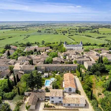 Secret D'uzes - Le Duche - Piscine Chauffee Et Jacuzzi Aparthotel *