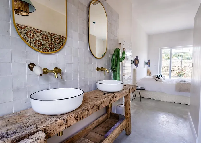 Secret D'uzes - Le Duche - Piscine Chauffee Et Jacuzzi